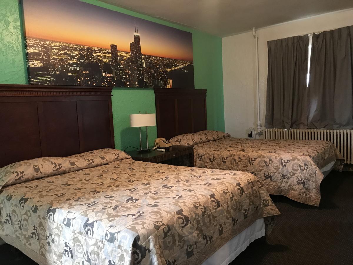 Fiesta Motel Pontiac Luaran gambar