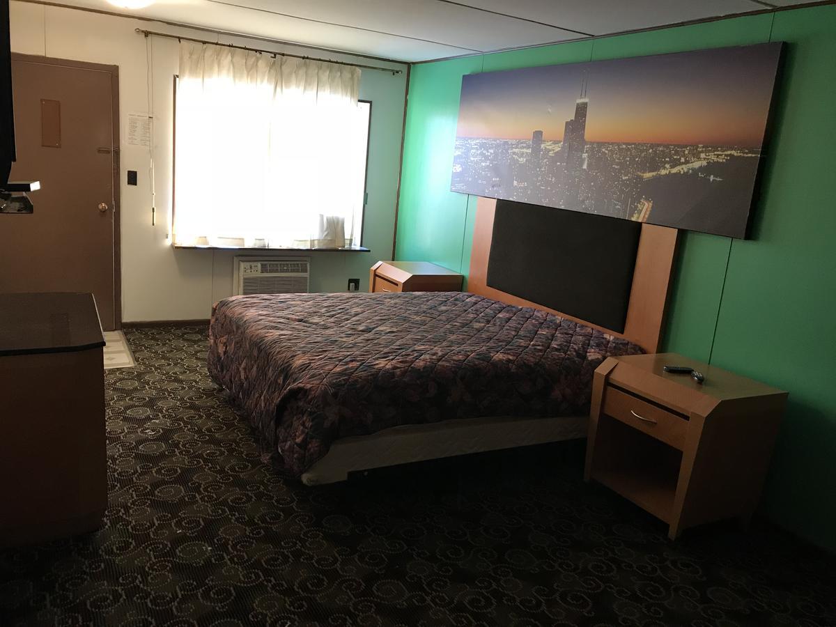 Fiesta Motel Pontiac Luaran gambar