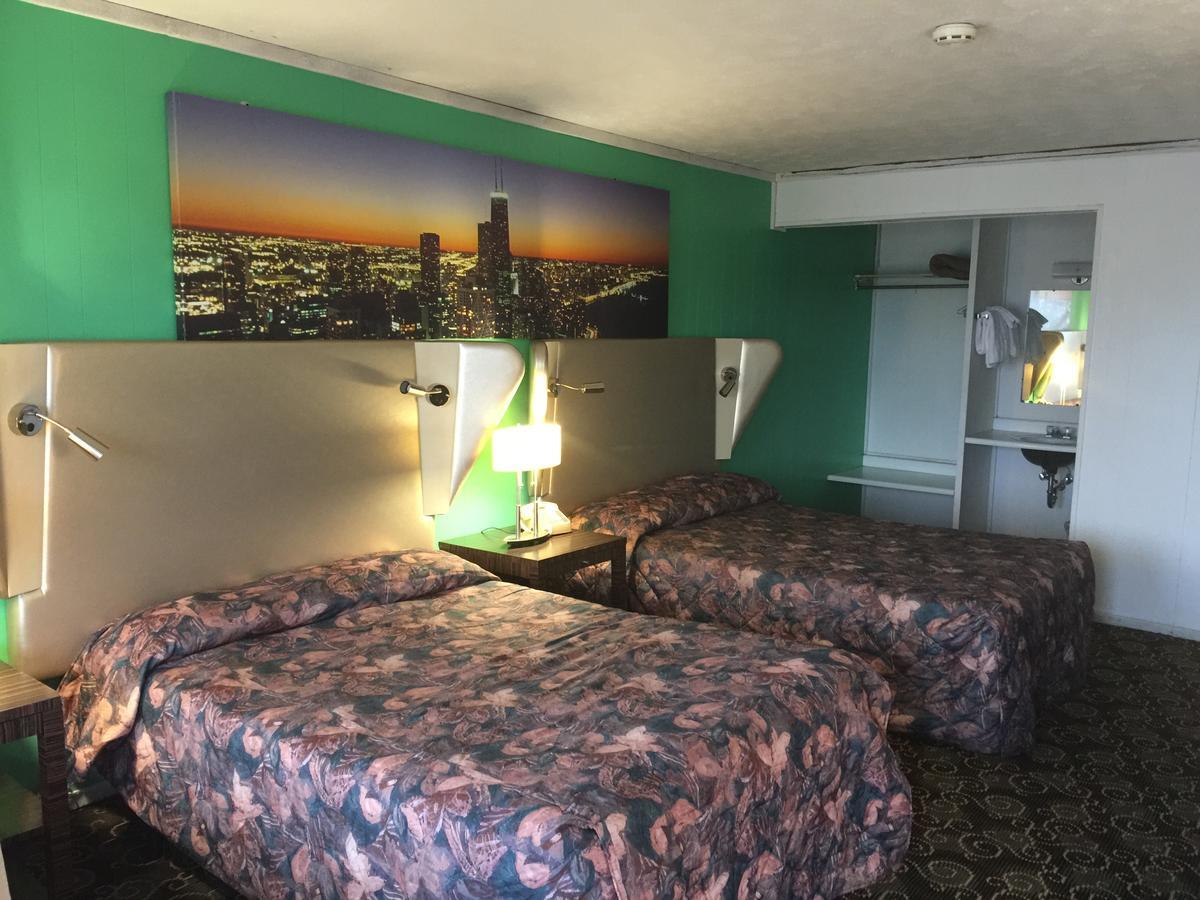 Fiesta Motel Pontiac Luaran gambar